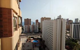 Precioso apartamento con piscina y vistas al mar Mediterráneo.